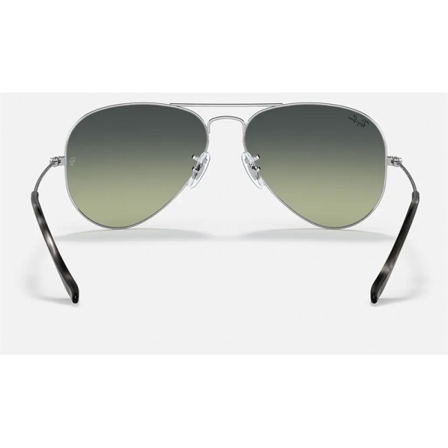 Ray Ban Aviator Collection RB3025 Silver Frame Green/Blue Gradient Lens Sunglasses